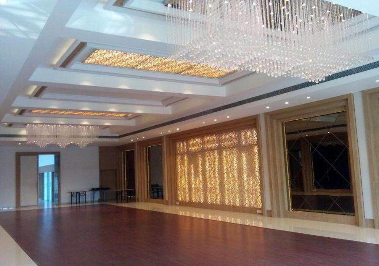 Hotel Amora - Rajnandgaon Raj Nandgaon Екстериор снимка