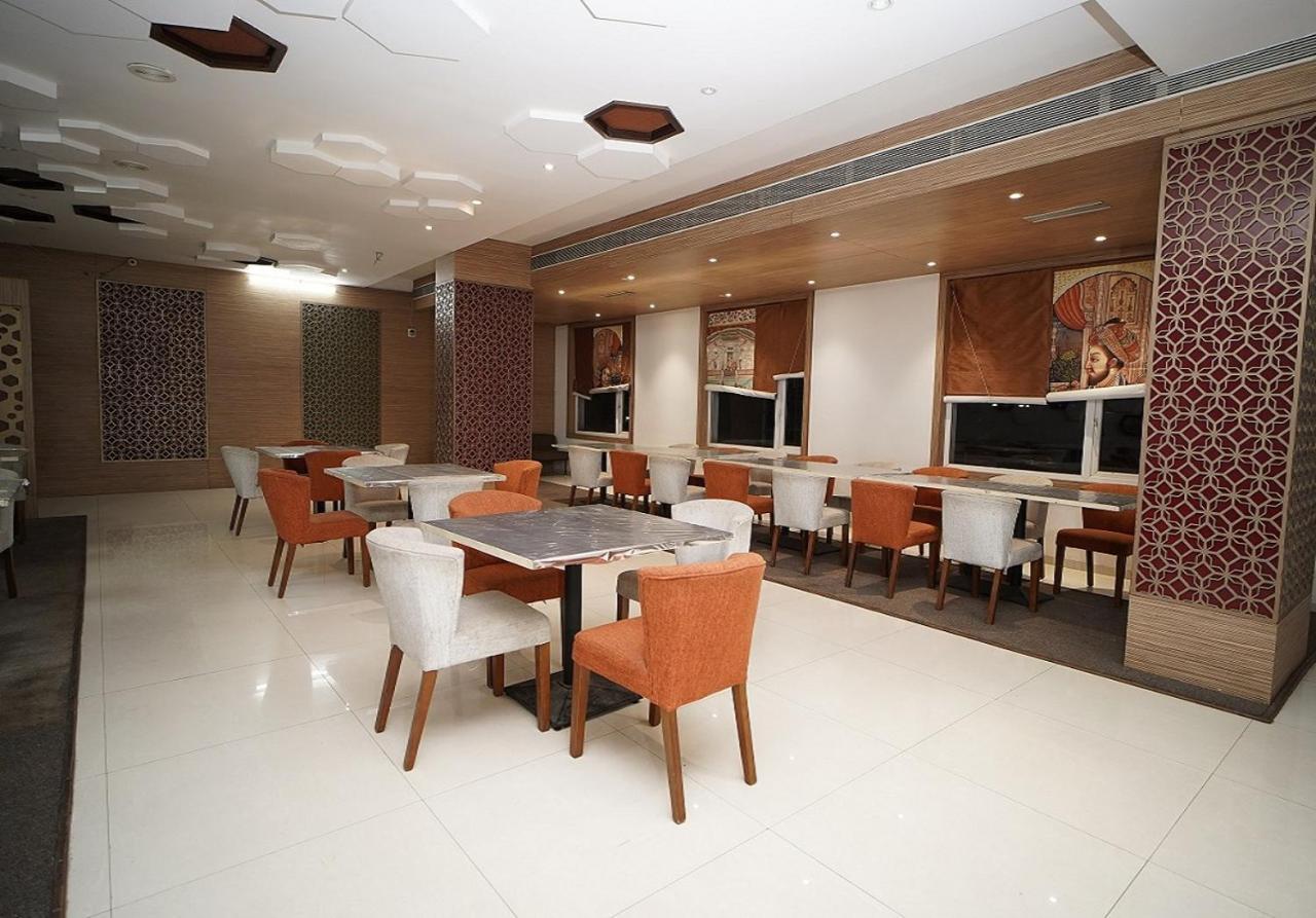 Hotel Amora - Rajnandgaon Raj Nandgaon Екстериор снимка